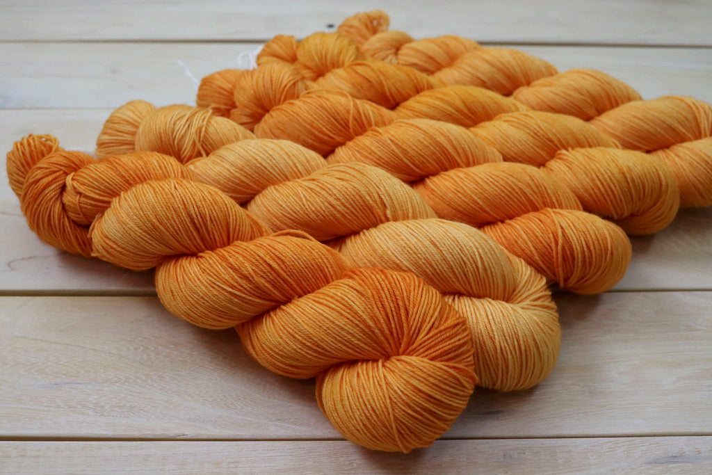 candy skein monthly colorway yummy fingering april 2021 sweet clementin