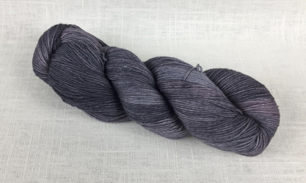 malabrigo sock sw043 plomo purple grey